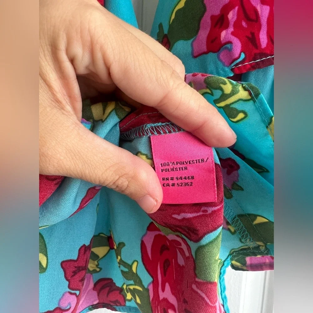Betsey Johnson Dolman Sleeve Rose Floral - Picture 4 of 5